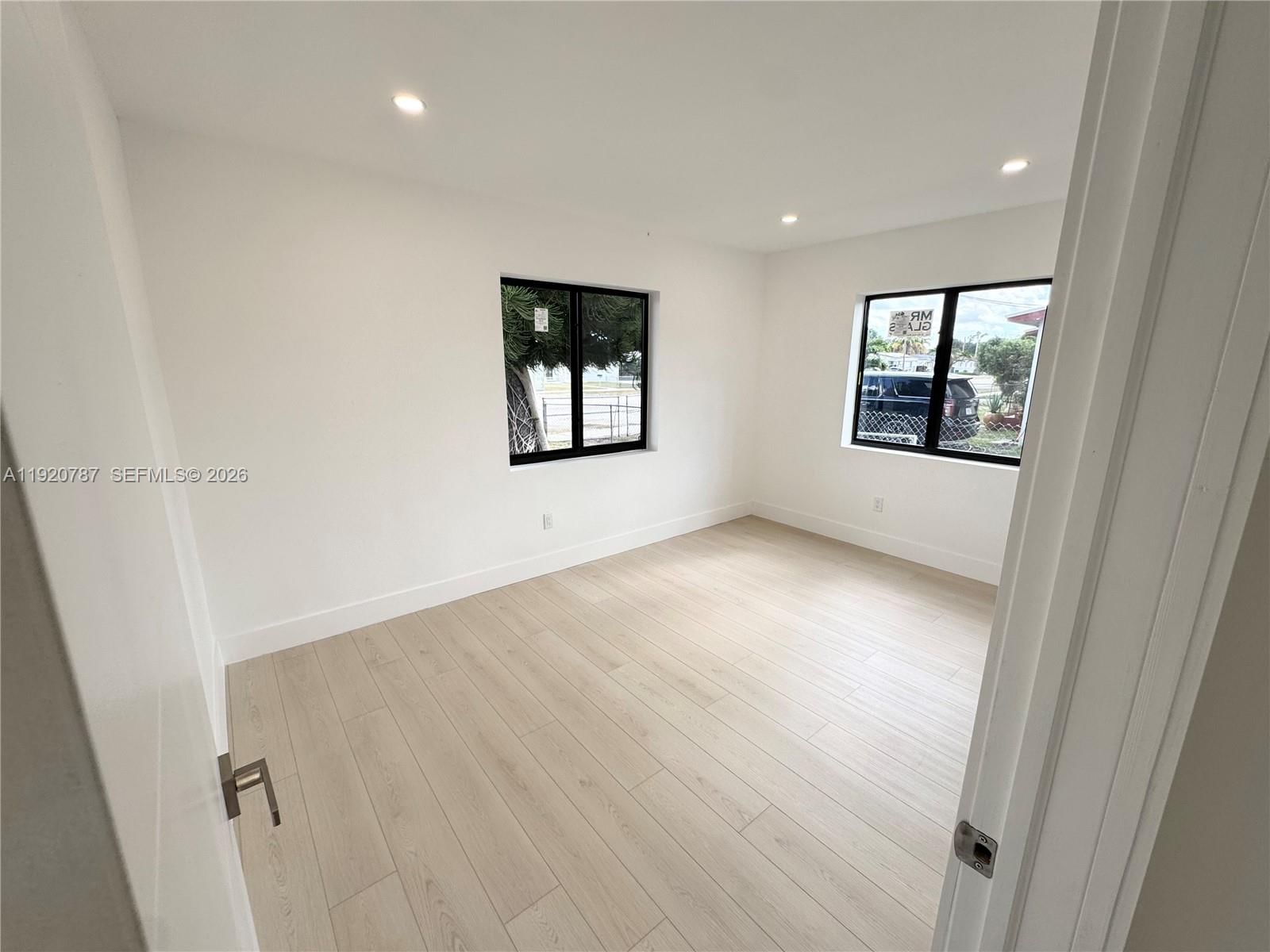 Real estate property located at 15300 32nd Ave, Miami-dade, Scott Ests Sec 2, Miami Gardens, FL