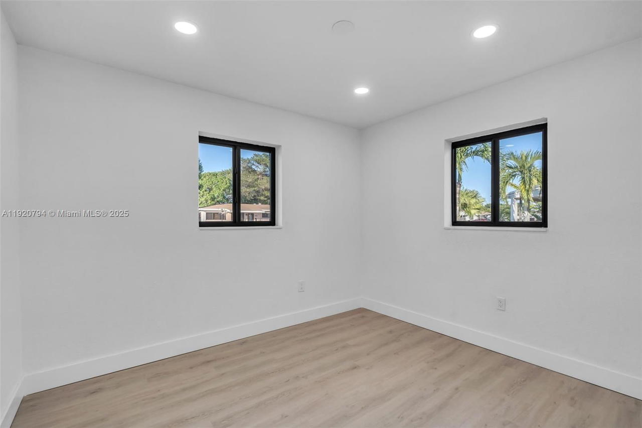 Real estate property located at 3310 172nd Ter, Miami-dade, Myrtle Grove 1st Addn, Miami Gardens, FL