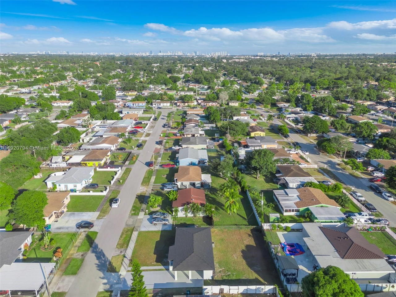 Real estate property located at 3310 172nd Ter, Miami-dade, Myrtle Grove 1st Addn, Miami Gardens, FL