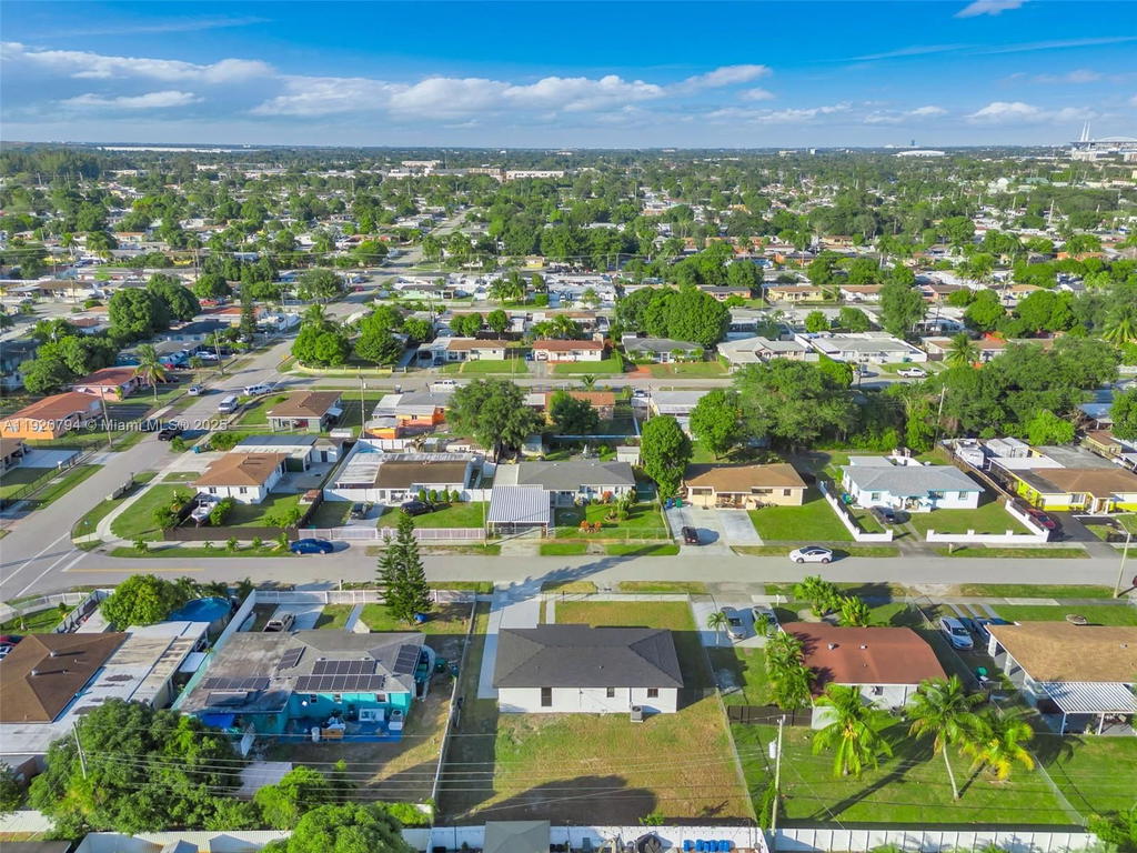 Real estate property located at 3310 172nd Ter, Miami-dade, Myrtle Grove 1st Addn, Miami Gardens, FL