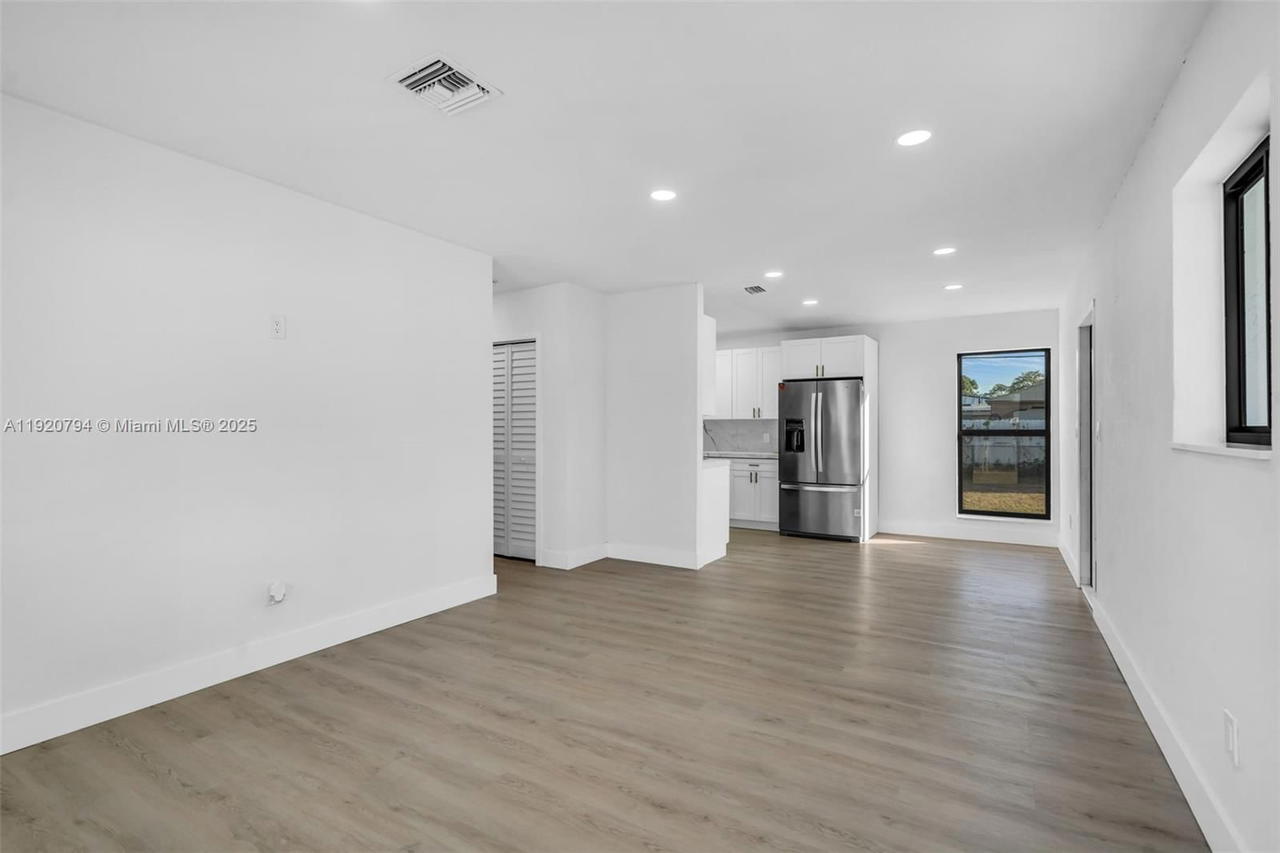 Real estate property located at 3310 172nd Ter, Miami-dade, Myrtle Grove 1st Addn, Miami Gardens, FL