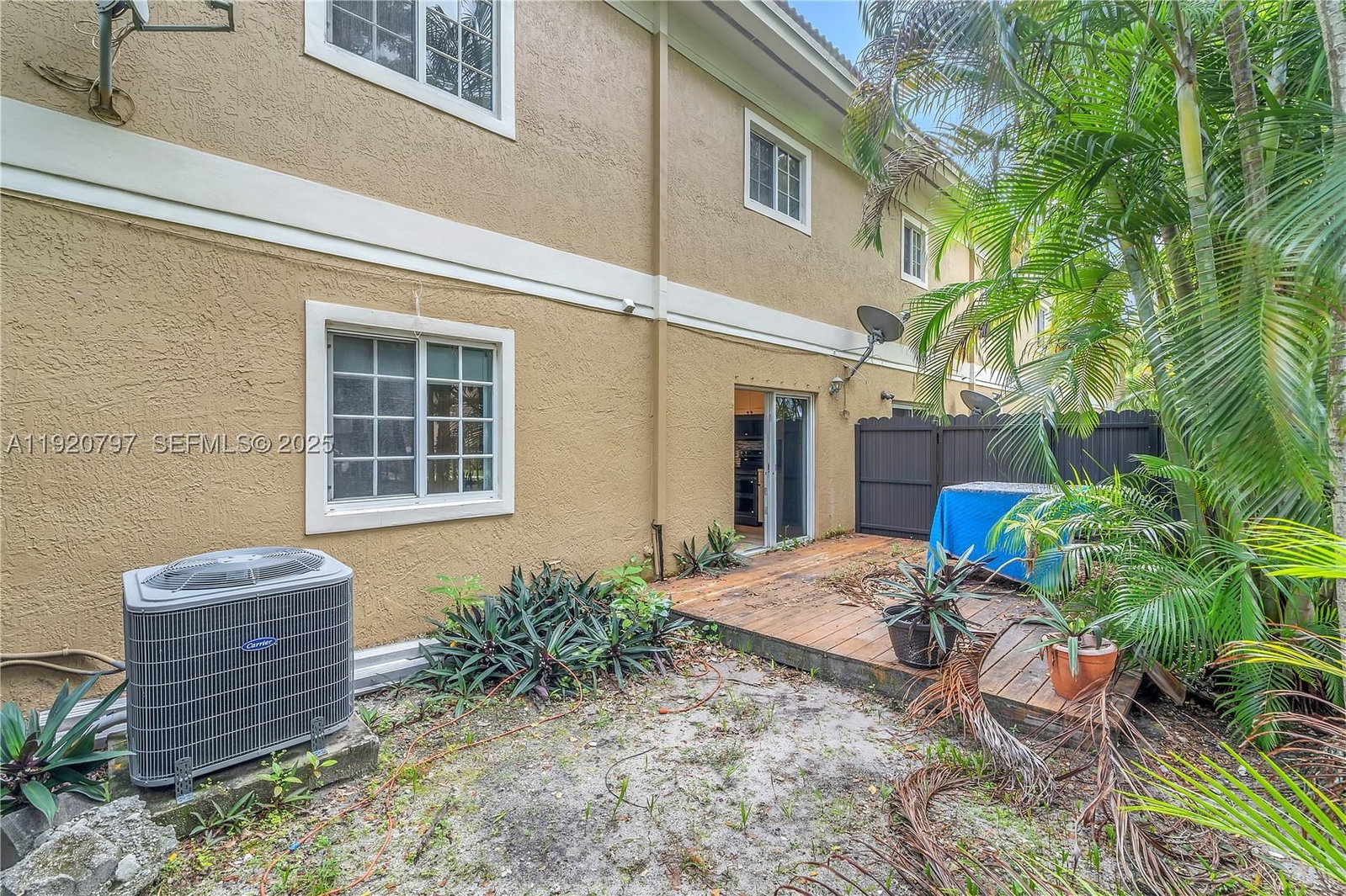 Real estate property located at 4950 Washington St #1, Broward, Washington Palms Condo, Hollywood, FL