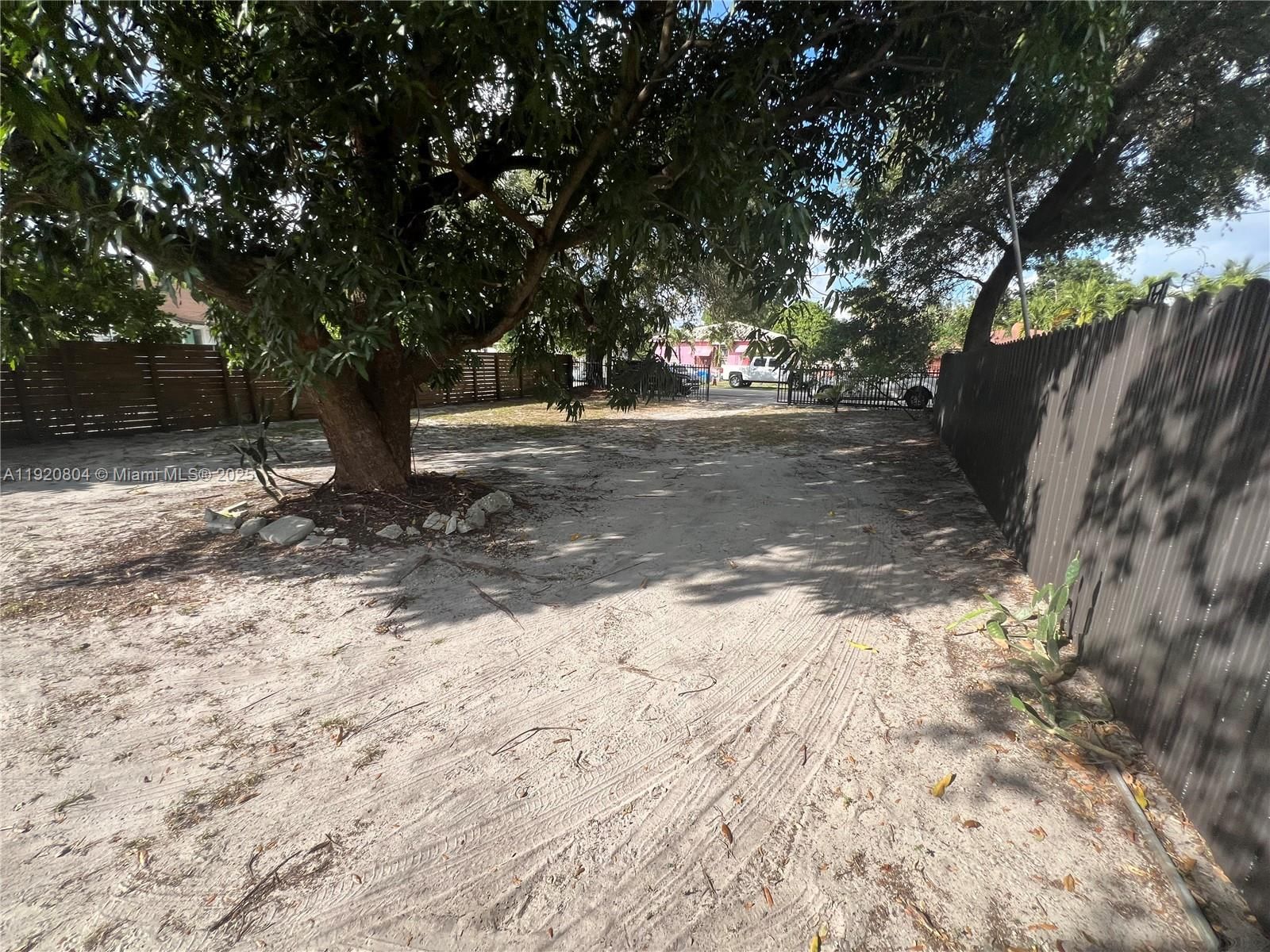 Real estate property located at 2255 85th St, Miami-dade, West Little River, Miami, FL