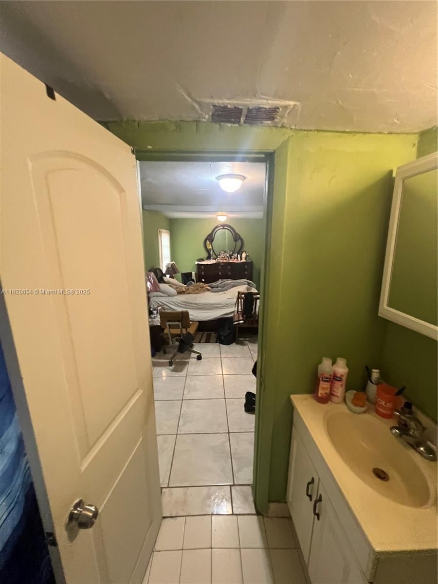 Real estate property located at 2255 85th St, Miami-dade, West Little River, Miami, FL