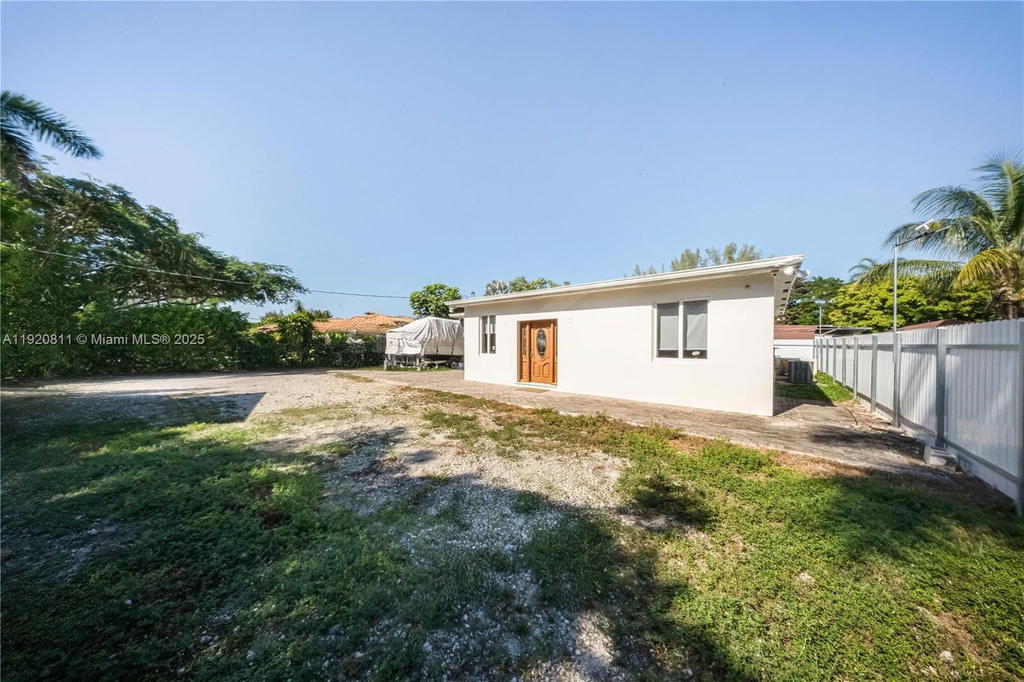 Real estate property located at 12265 43rd St, Miami-dade, Bird Road Farmsites, Miami, FL