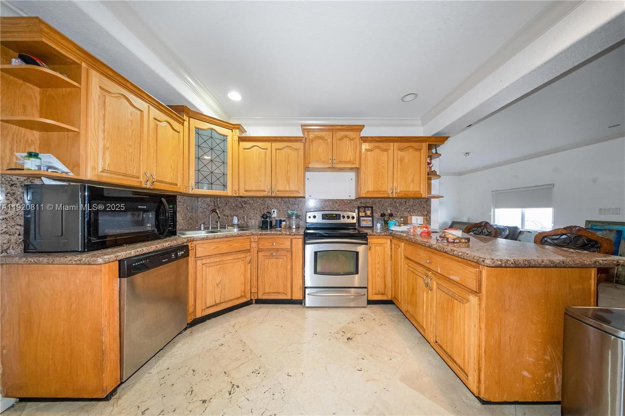 Real estate property located at 12265 43rd St, Miami-dade, Bird Road Farmsites, Miami, FL