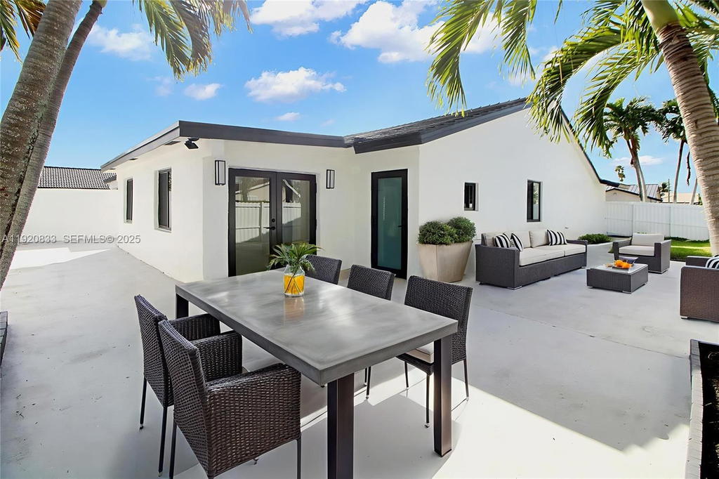 Real estate property located at 1623 138th Ct, Miami-dade, Irenca Sub, Miami, FL
