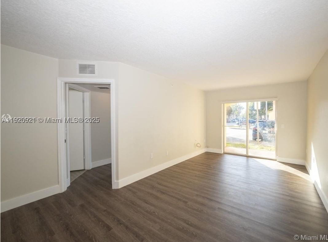 Real estate property located at 17622 25th Ave #101, Miami-dade, The Oaks At Miami Gardens, Miami Gardens, FL
