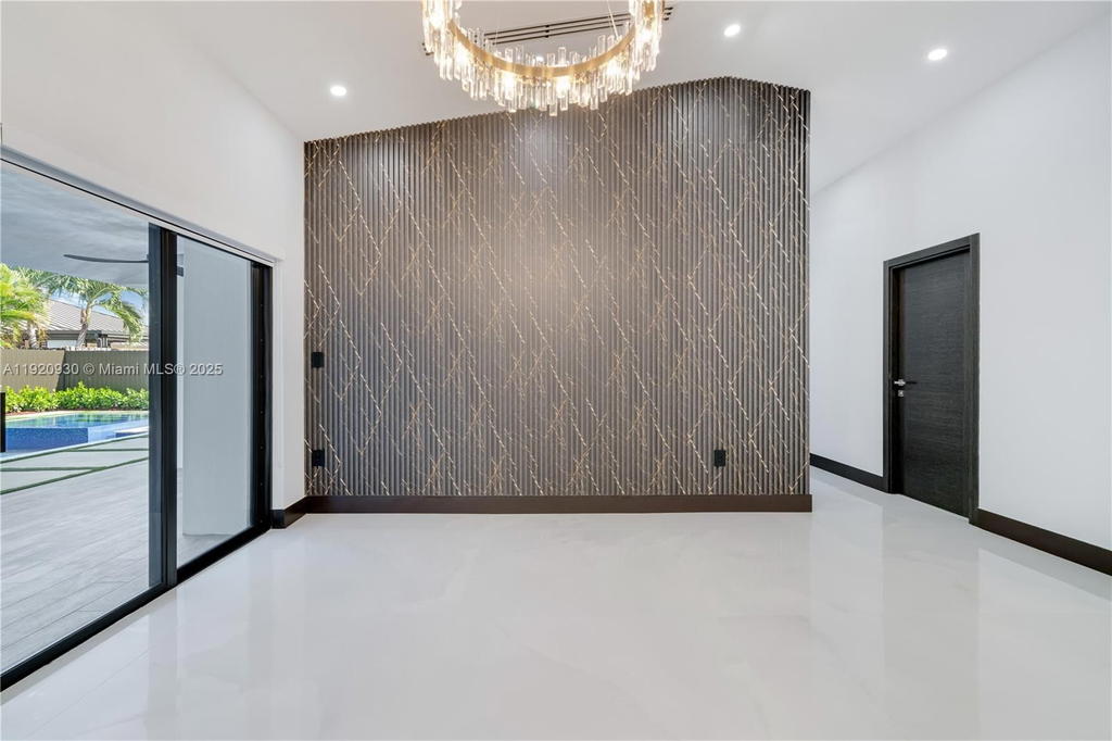 Real estate property located at 15563 115th St, Miami-dade, Hammocks Shores 3rd Addn, Miami, FL
