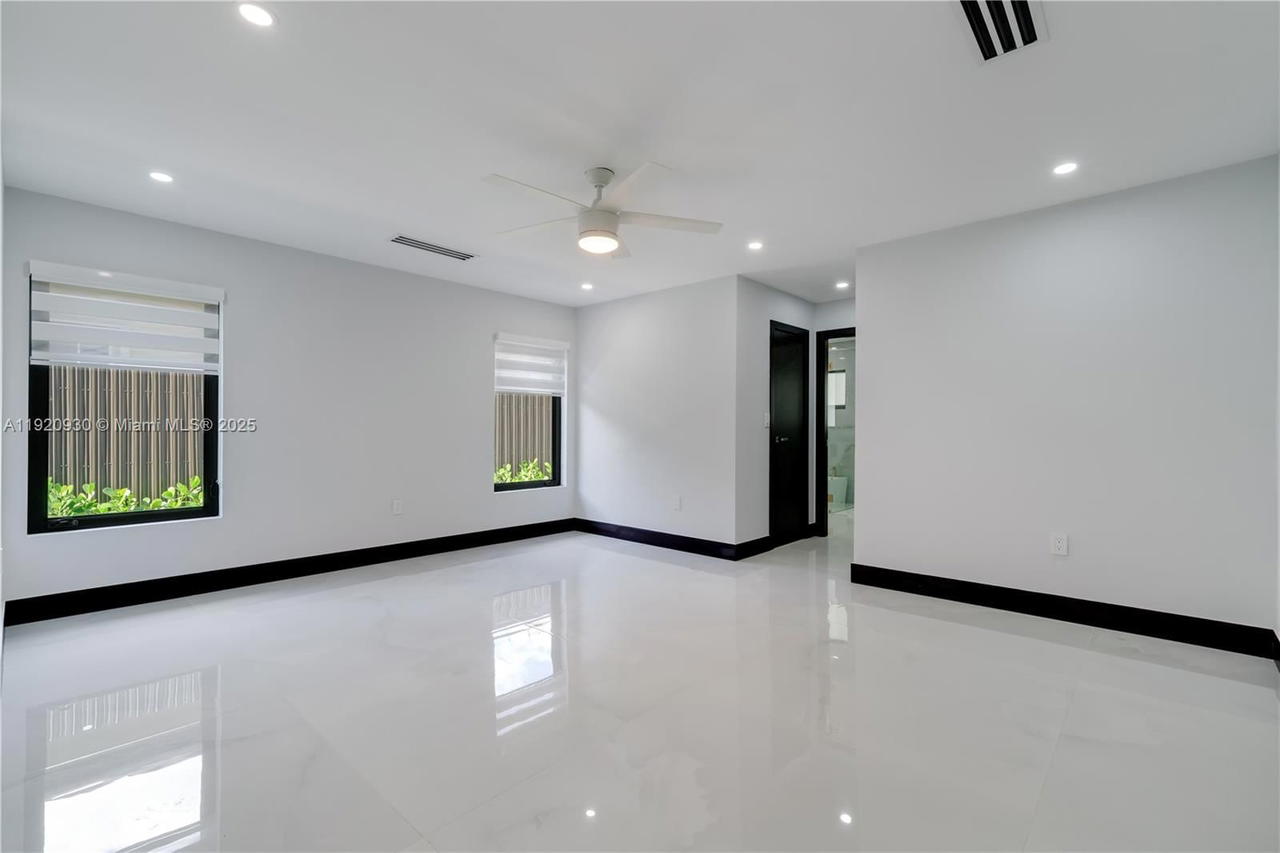 Real estate property located at 15563 115th St, Miami-dade, Hammocks Shores 3rd Addn, Miami, FL