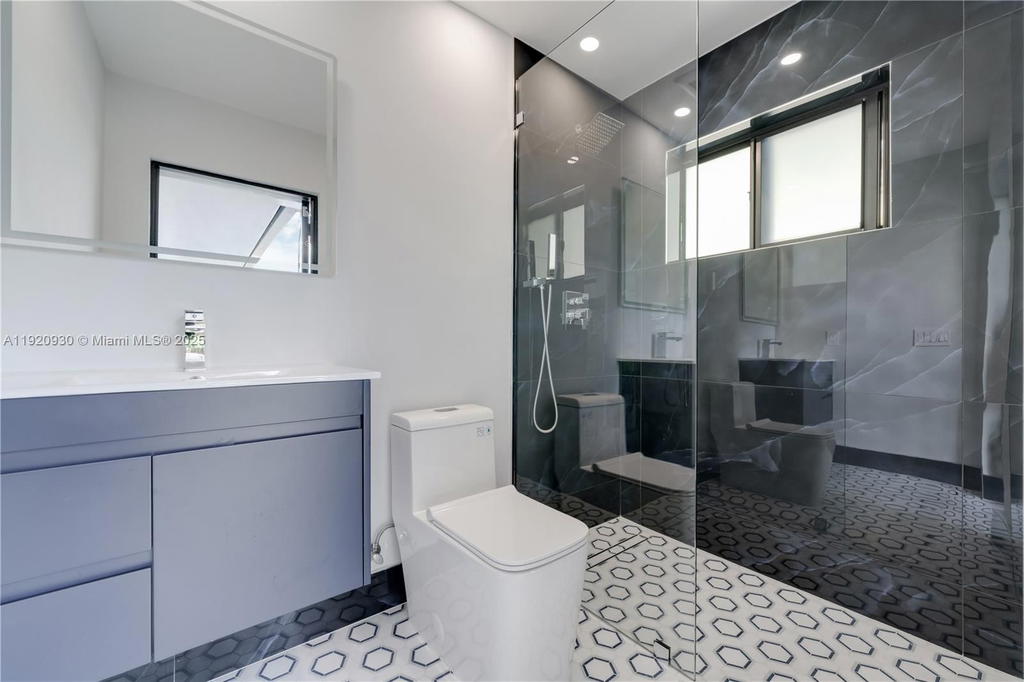 Real estate property located at 15563 115th St, Miami-dade, Hammocks Shores 3rd Addn, Miami, FL