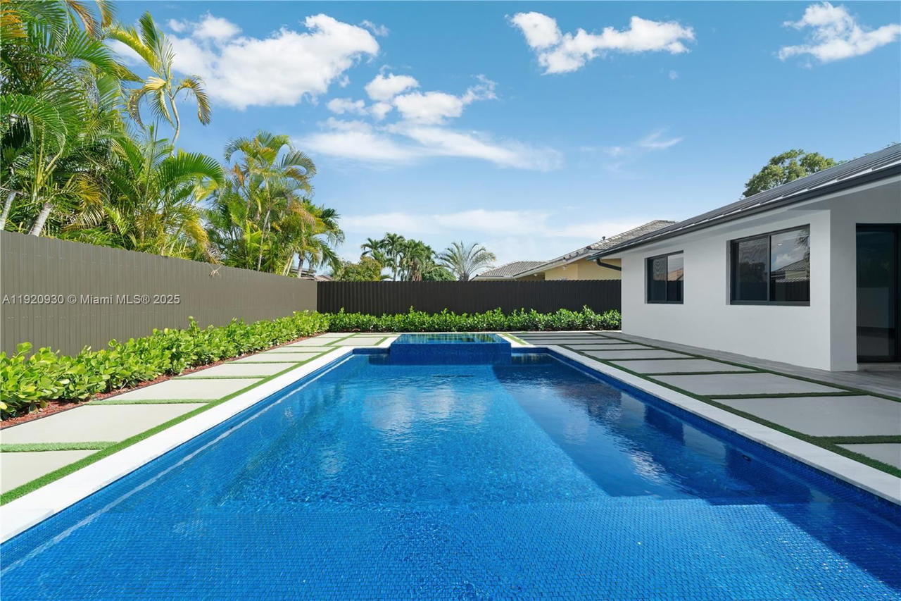 Real estate property located at 15563 115th St, Miami-dade, Hammocks Shores 3rd Addn, Miami, FL