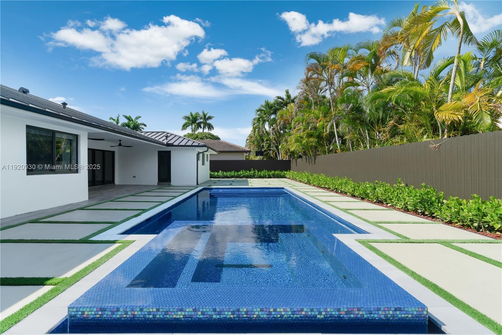 Real estate property located at 15563 115th St, Miami-dade, Hammocks Shores 3rd Addn, Miami, FL