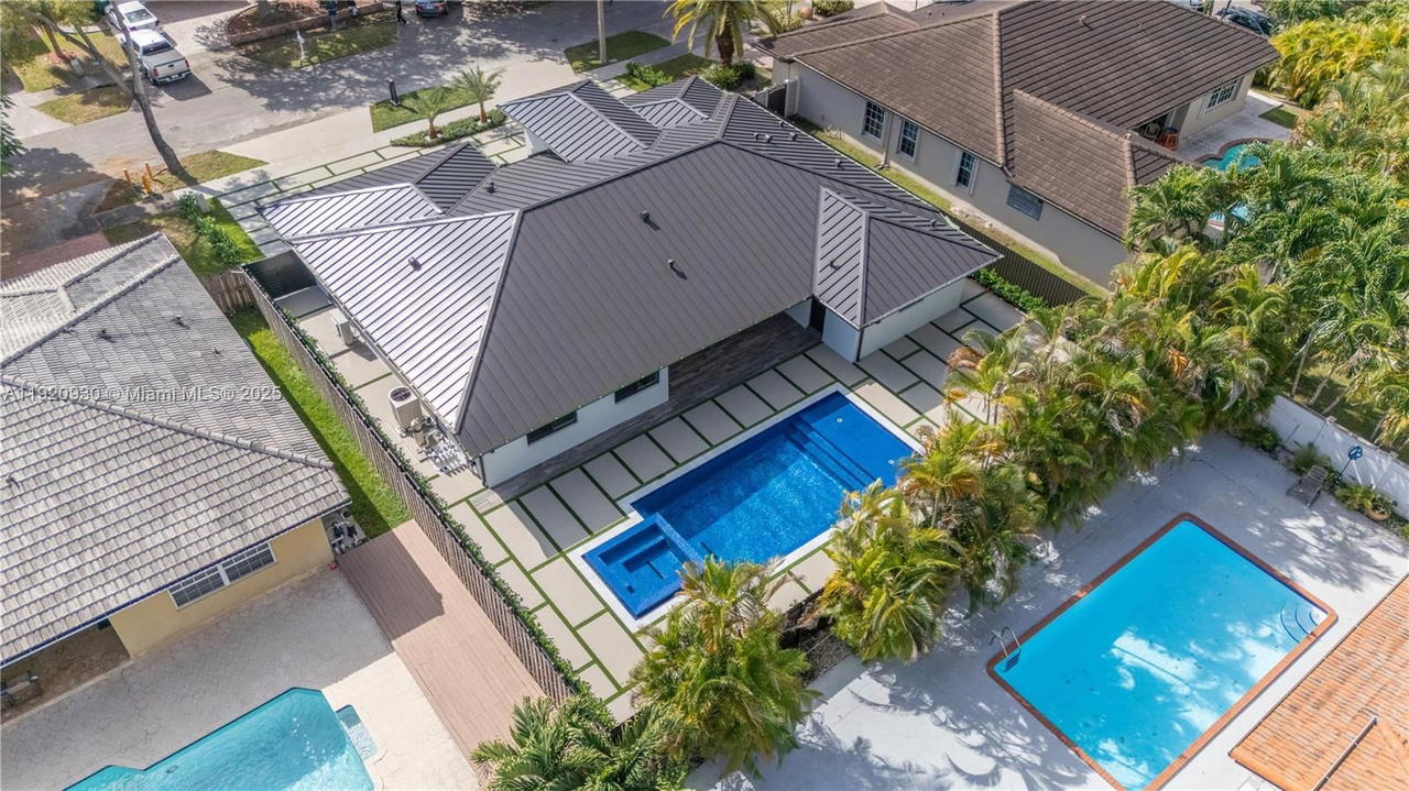 Real estate property located at 15563 115th St, Miami-dade, Hammocks Shores 3rd Addn, Miami, FL