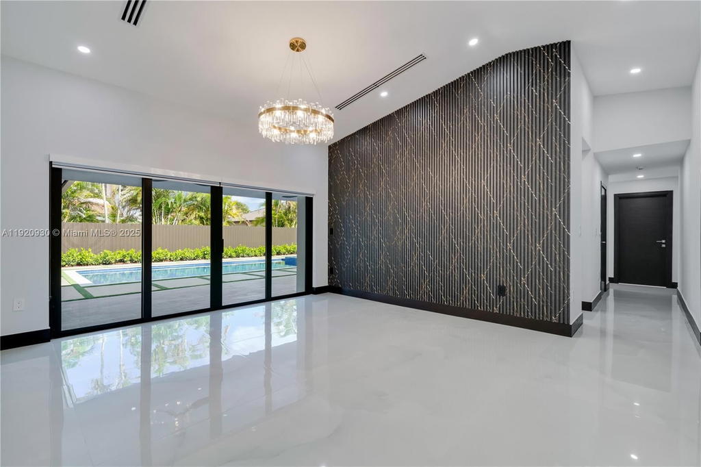 Real estate property located at 15563 115th St, Miami-dade, Hammocks Shores 3rd Addn, Miami, FL