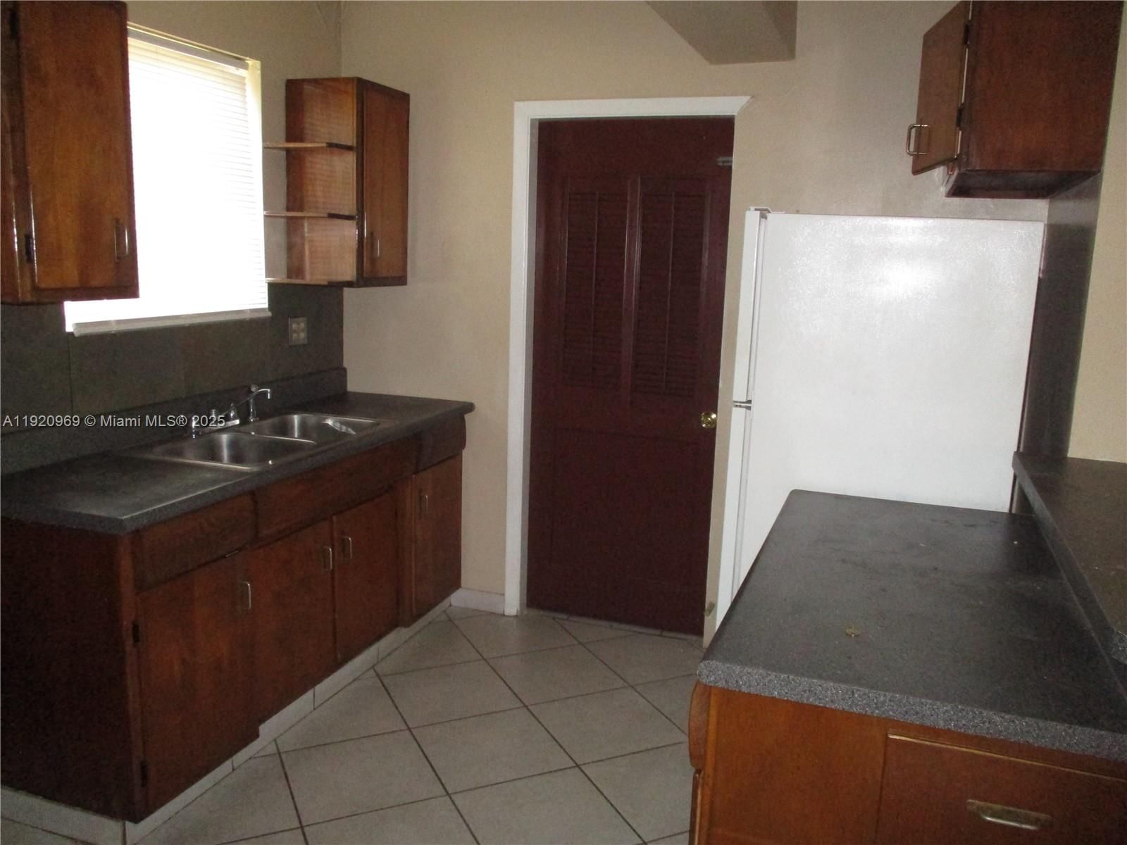 Real estate property located at 9750 Dominican Dr, Miami-dade, South Coral Homes Sec 1, Cutler Bay, FL