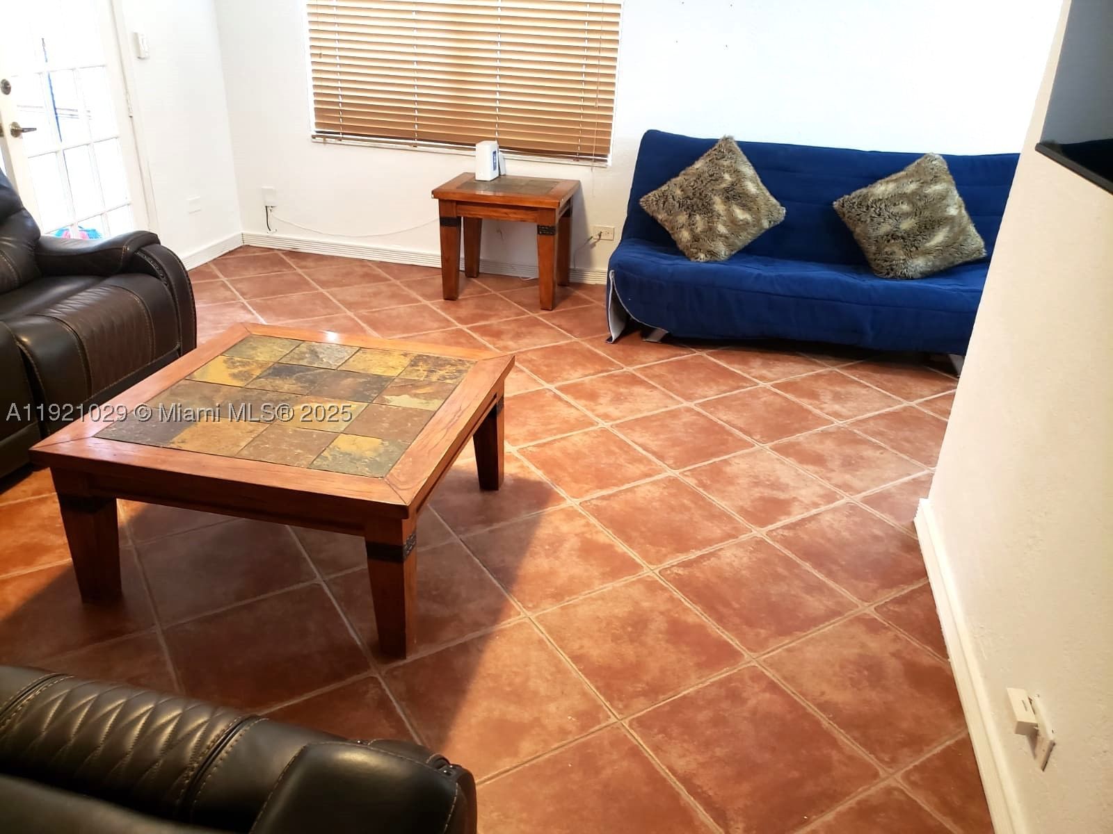 Real estate property located at 635 64th Ct, Miami-dade, Fairlawn, Miami, FL