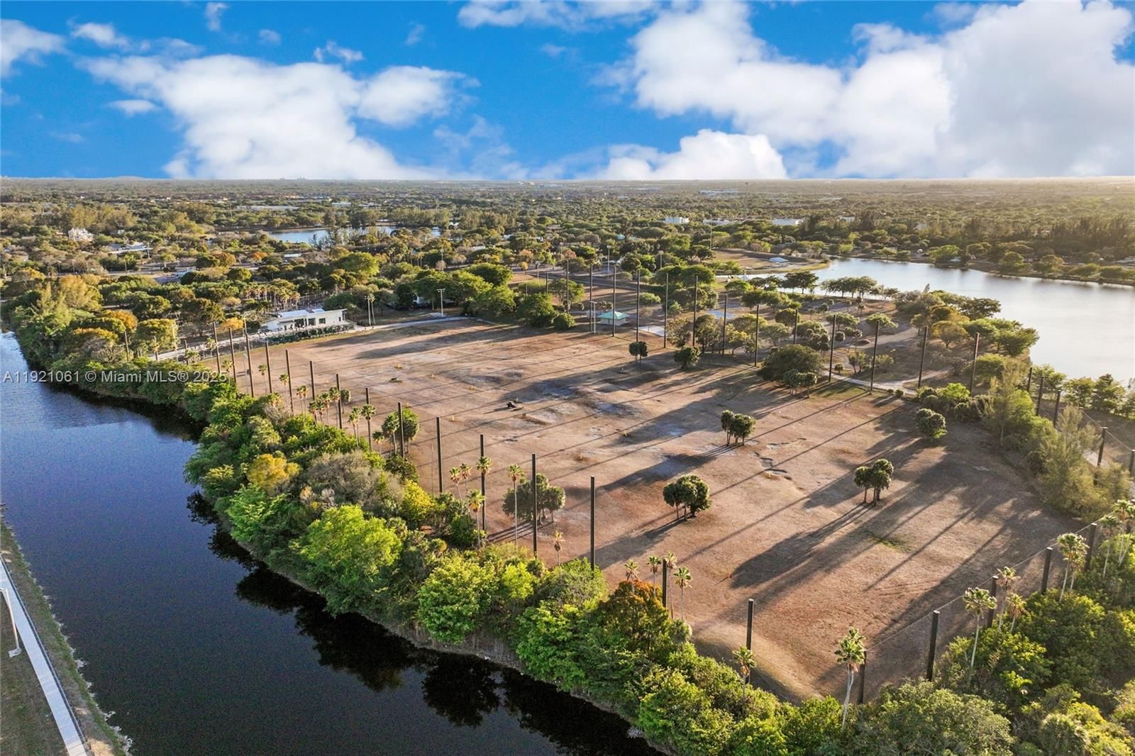 Real estate property located at 12393 12th Ct, Broward, Pembroke Lakes Section Se, Pembroke Pines, FL