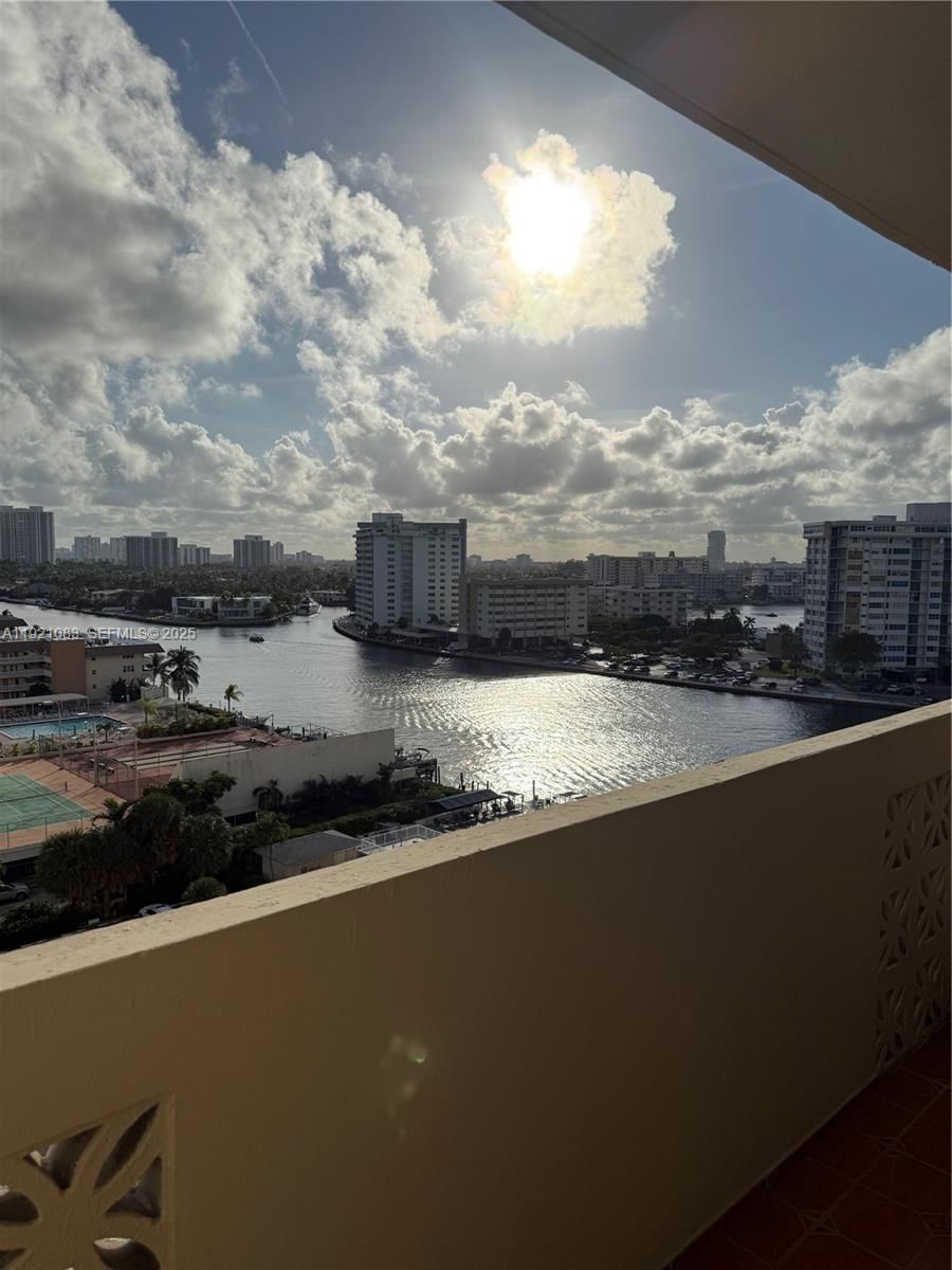 Real estate property located at 1833 Ocean Dr #1104, Broward, 5142 26 Bm 1120, Hallandale Beach, FL