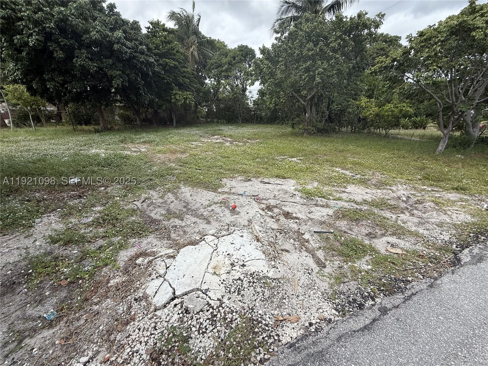 Real estate property located at 201 11th St, Broward, Monticello Park Amended P, Pompano Beach, FL