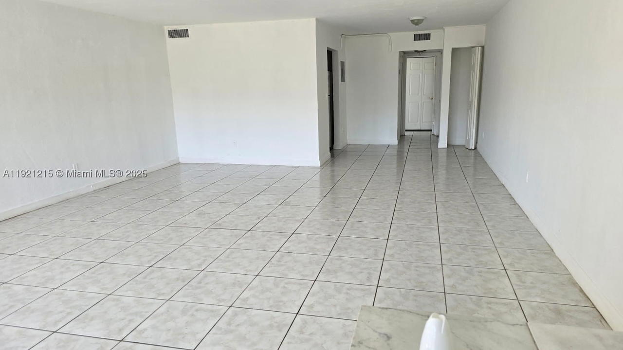 Real estate property located at 1885 121st St #17, Miami-dade, Sutton House Condo, North Miami, FL