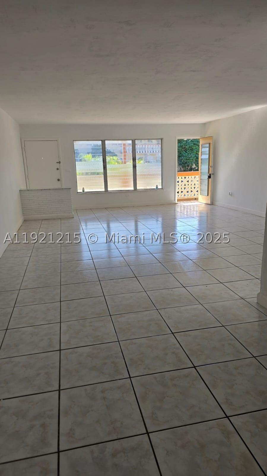 Real estate property located at 1885 121st St #17, Miami-dade, Sutton House Condo, North Miami, FL