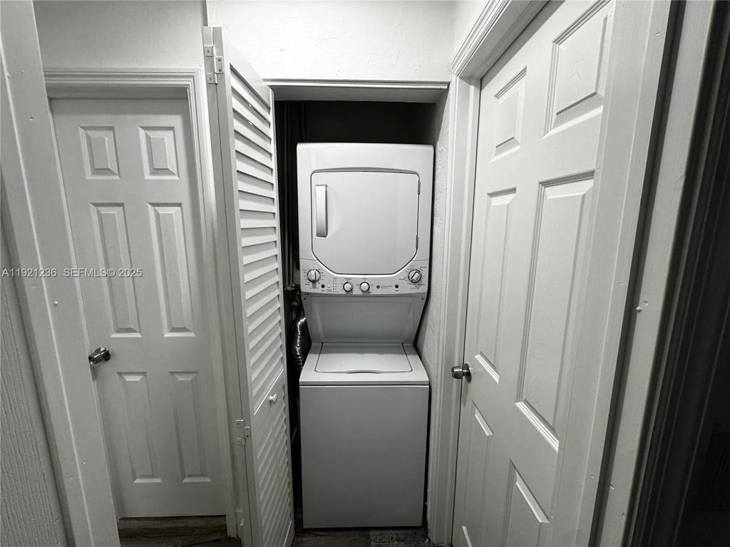 Real estate property located at 2034 Taylor St, Broward, Hollywood, Hollywood, FL