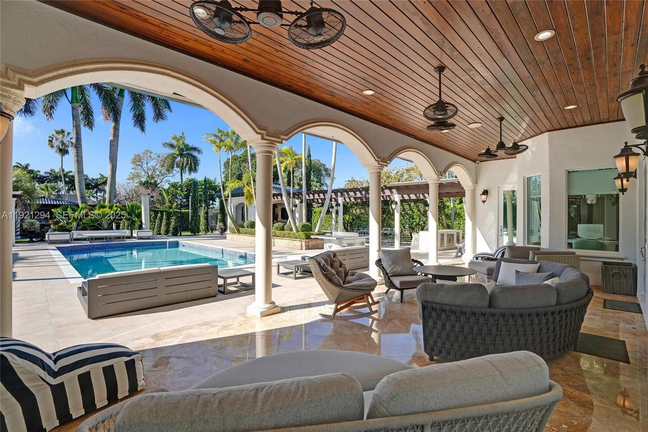 Real estate property located at 10400 62nd St, Miami-dade, Miller Drive Estates, Miami, FL