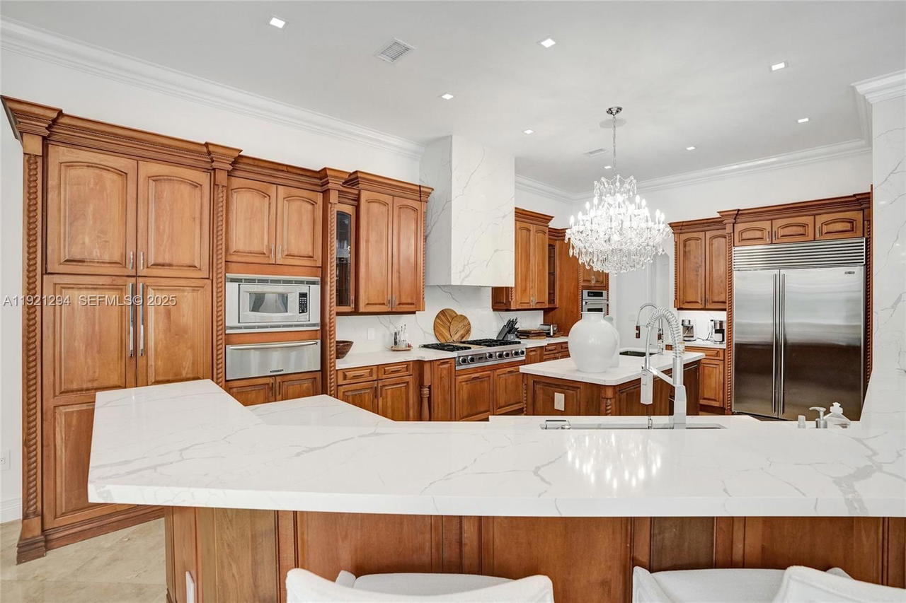 Real estate property located at 10400 62nd St, Miami-dade, Miller Drive Estates, Miami, FL
