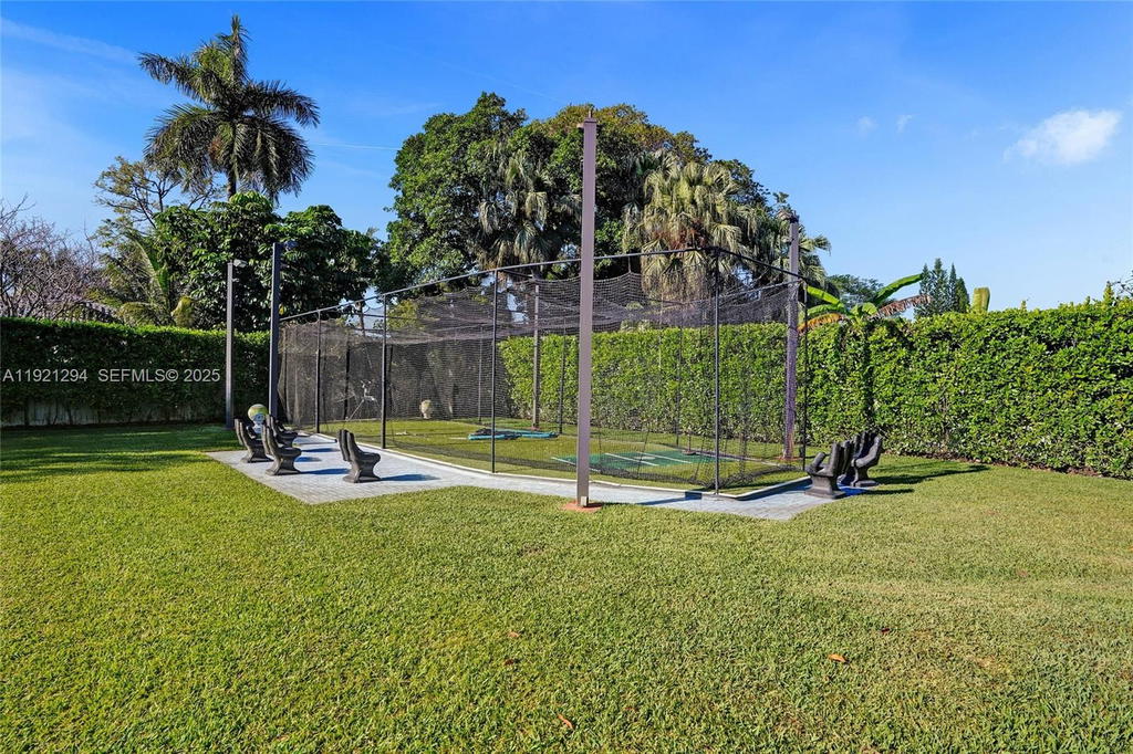 Real estate property located at 10400 62nd St, Miami-dade, Miller Drive Estates, Miami, FL