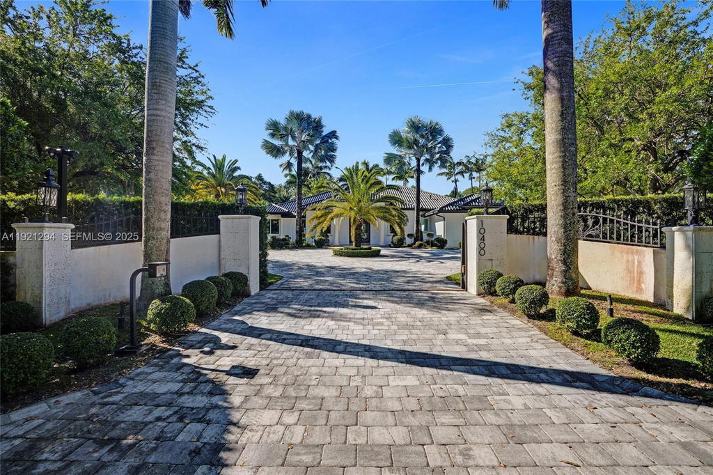 Real estate property located at 10400 62nd St, Miami-dade, Miller Drive Estates, Miami, FL