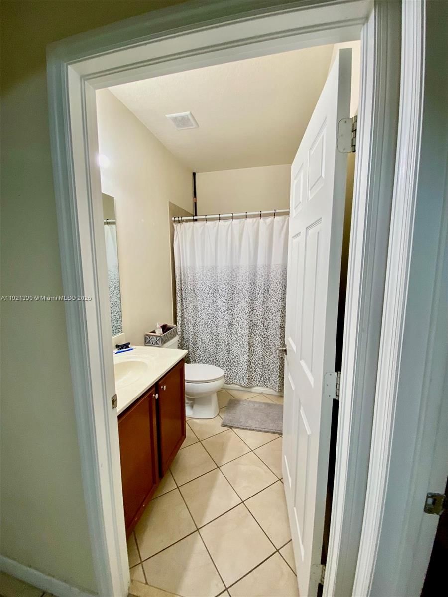 Real estate property located at 4318 164th Ct, Miami-dade, Interlaken, Miami, FL