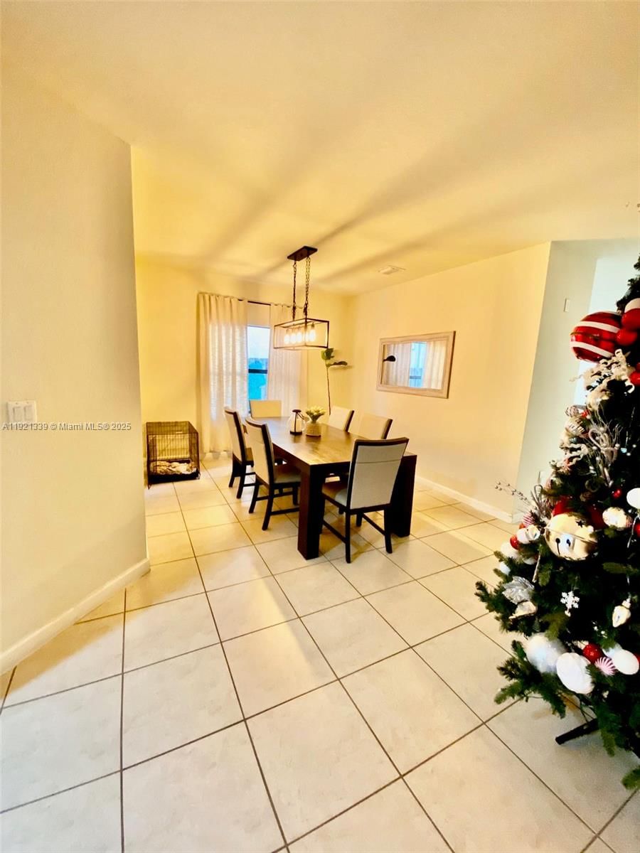 Real estate property located at 4318 164th Ct, Miami-dade, Interlaken, Miami, FL