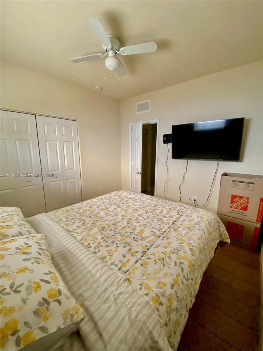 Real estate property located at 4318 164th Ct, Miami-dade, Interlaken, Miami, FL