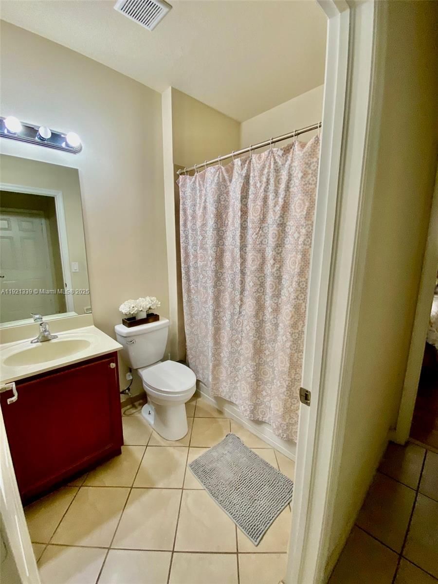 Real estate property located at 4318 164th Ct, Miami-dade, Interlaken, Miami, FL