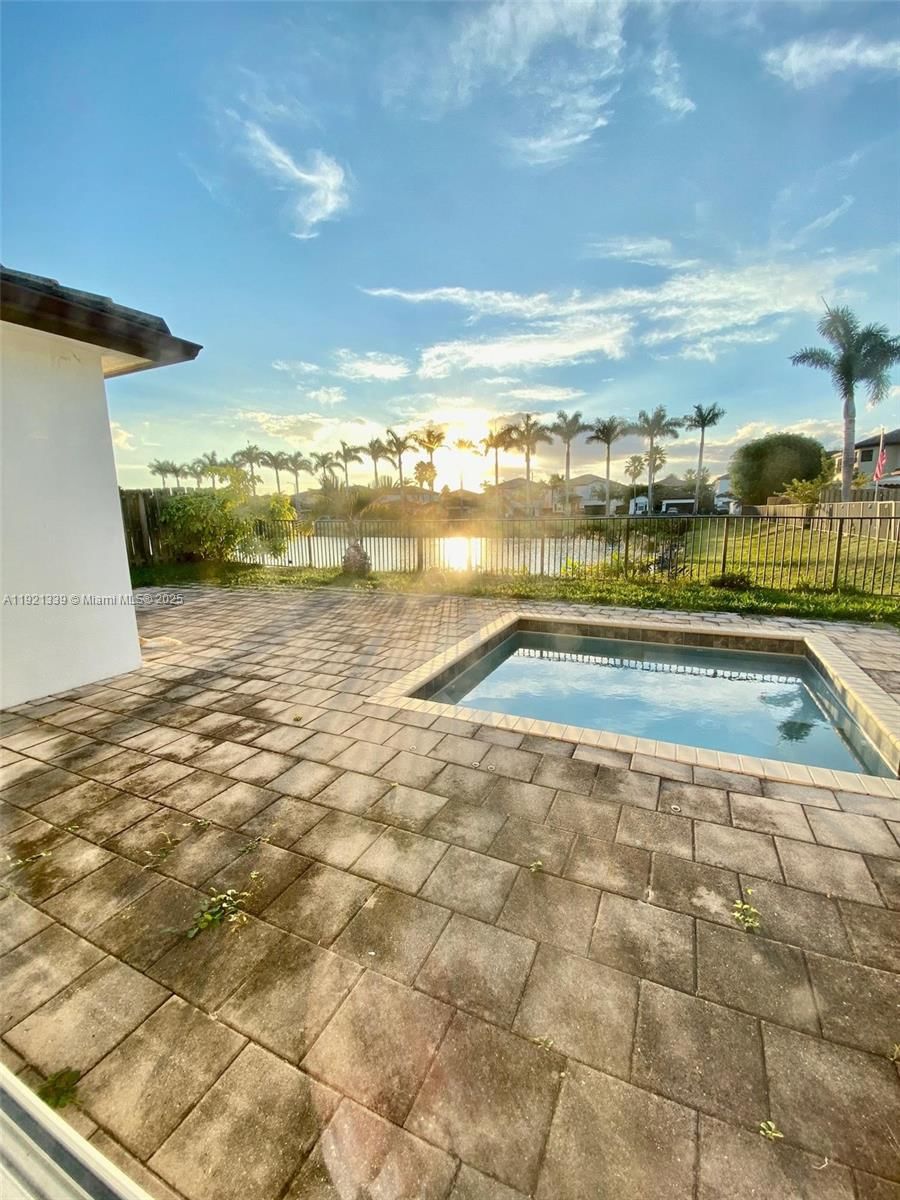 Real estate property located at 4318 164th Ct, Miami-dade, Interlaken, Miami, FL