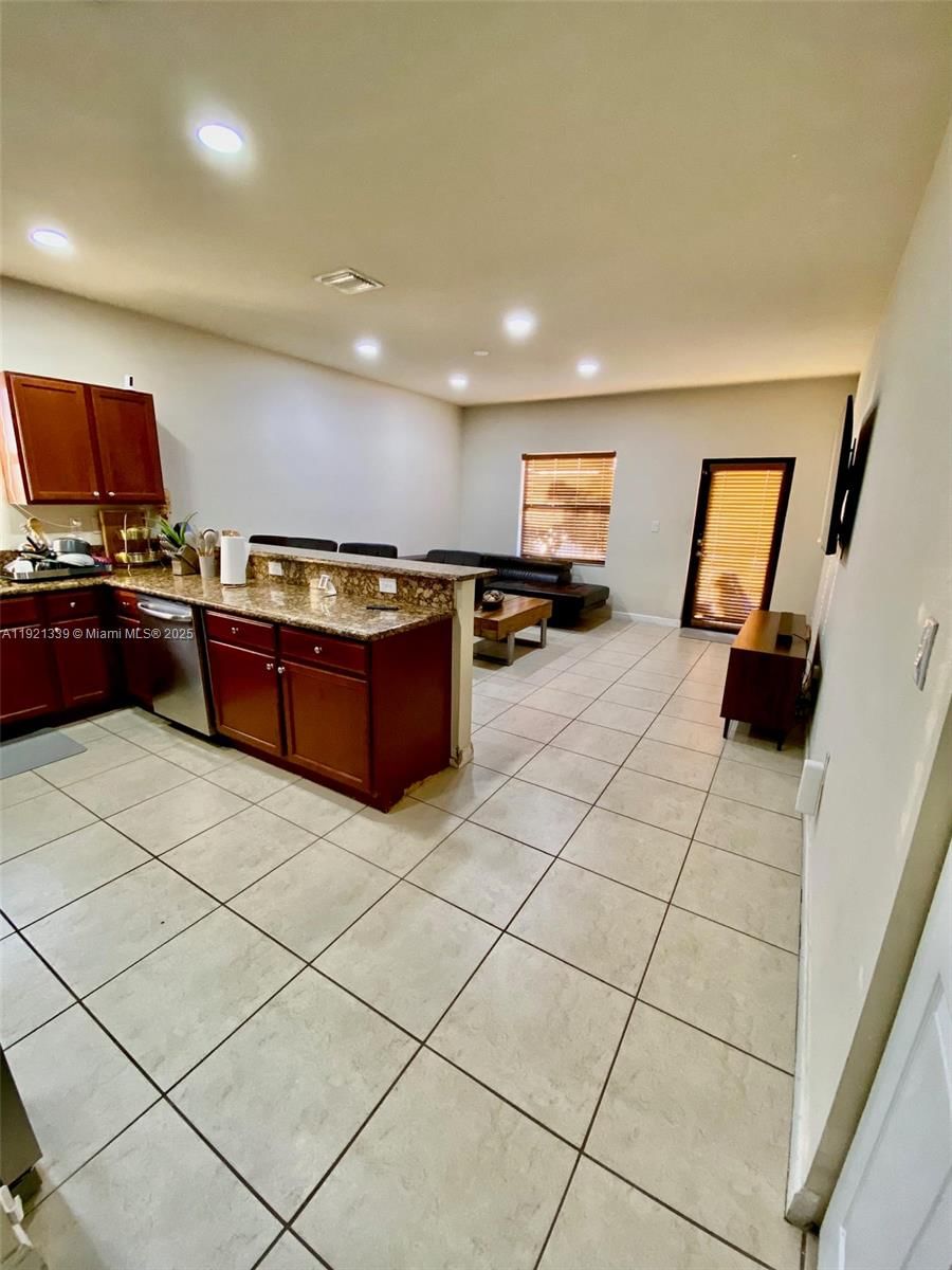 Real estate property located at 4318 164th Ct, Miami-dade, Interlaken, Miami, FL