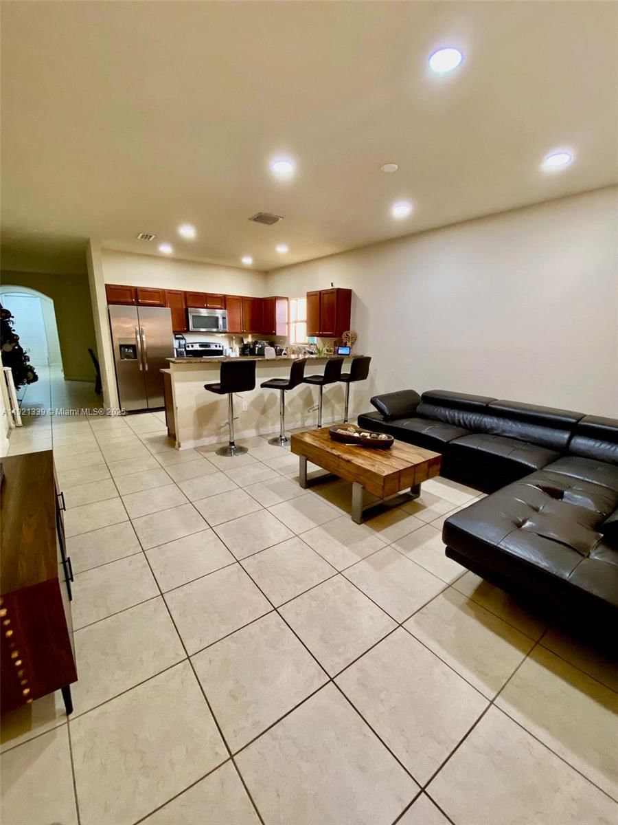 Real estate property located at 4318 164th Ct, Miami-dade, Interlaken, Miami, FL