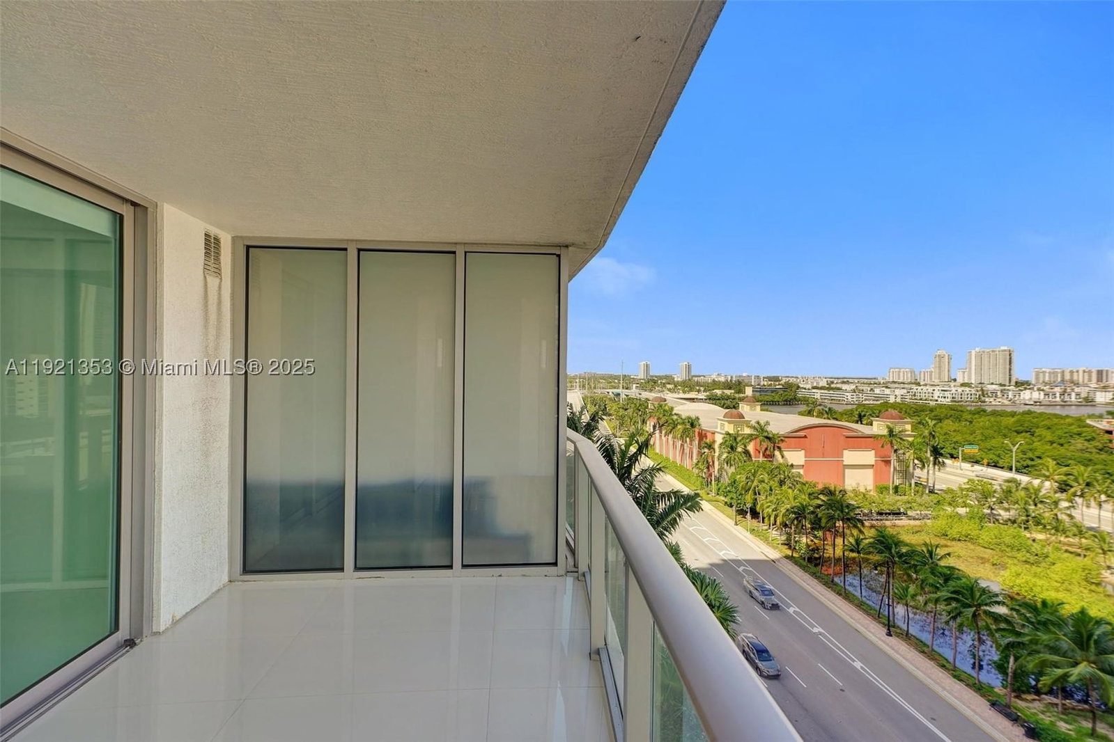 Real estate property located at 330 Sunny Isles Blvd #5-805, Miami-dade, Parque Towers Condo, Sunny Isles Beach, FL
