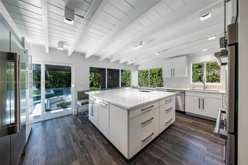 Real estate property located at 10618 11th ct, Miami-dade, Miami Shores Estates, Miami Shores, FL