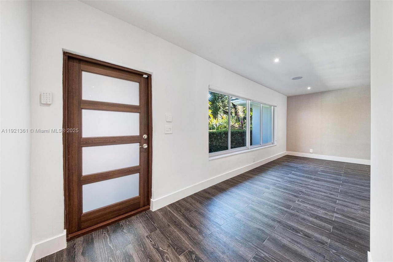 Real estate property located at 10618 11th ct, Miami-dade, Miami Shores Estates, Miami Shores, FL