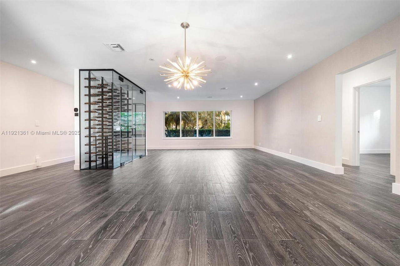 Real estate property located at 10618 11th ct, Miami-dade, Miami Shores Estates, Miami Shores, FL