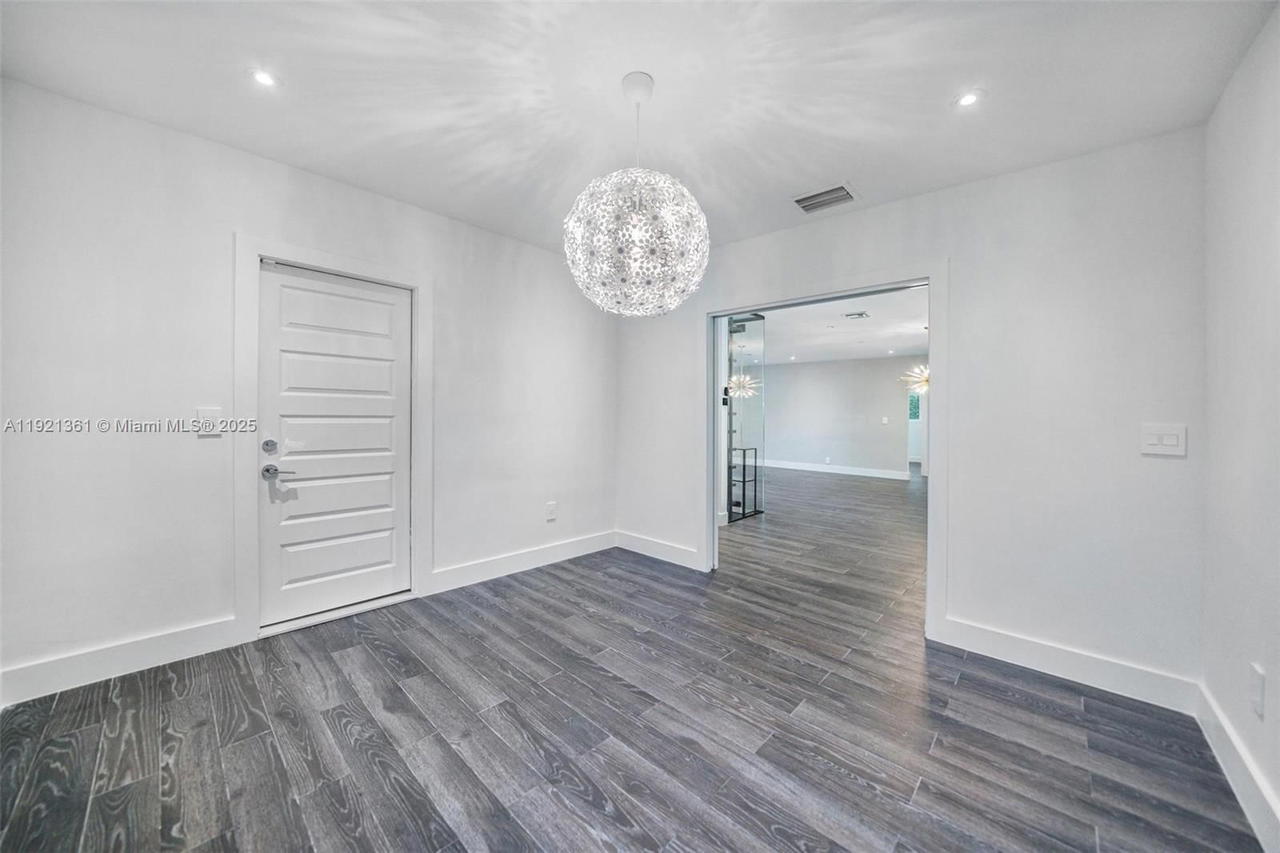 Real estate property located at 10618 11th ct, Miami-dade, Miami Shores Estates, Miami Shores, FL