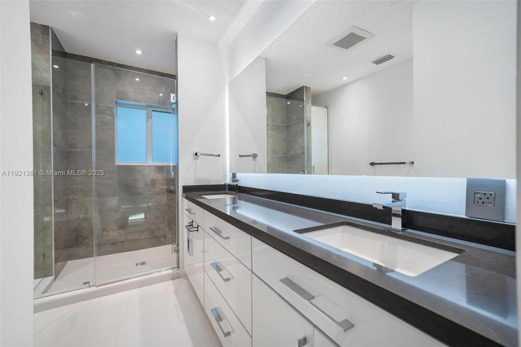 Real estate property located at 10618 11th ct, Miami-dade, Miami Shores Estates, Miami Shores, FL