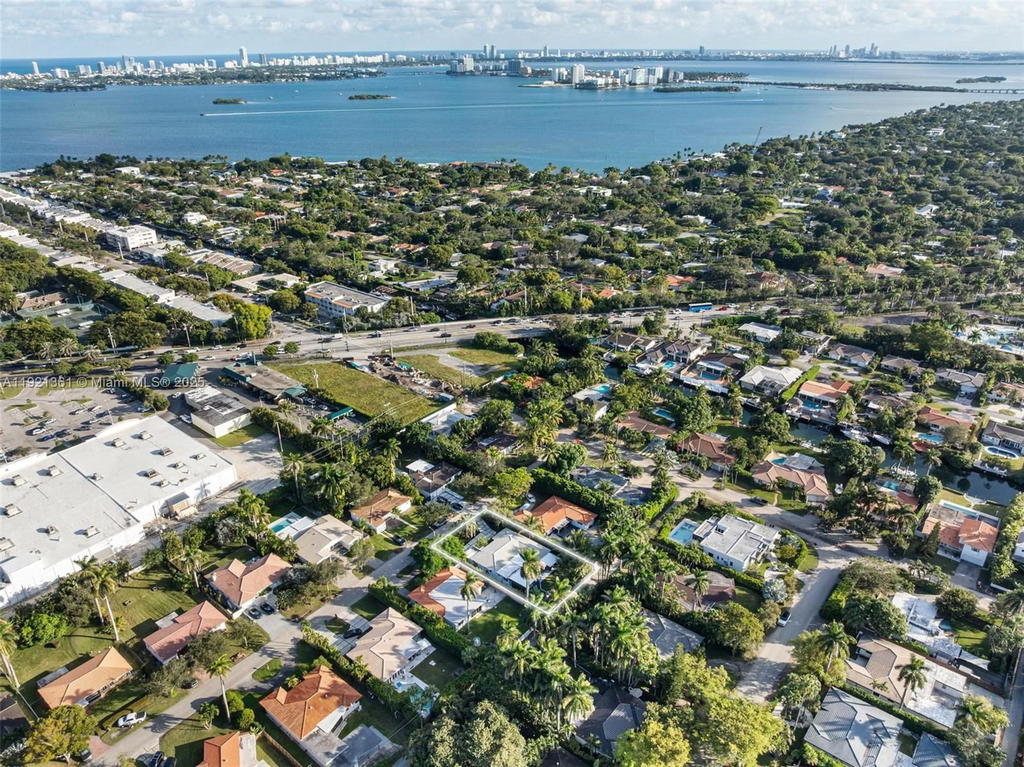 Real estate property located at 10618 11th ct, Miami-dade, Miami Shores Estates, Miami Shores, FL
