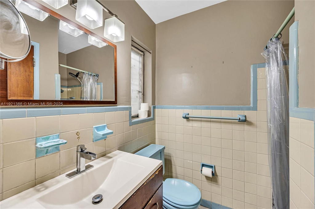 Real estate property located at 14500 5th Ct, Miami-dade, Oak Ranch Manor Corr Pl O, Miami, FL