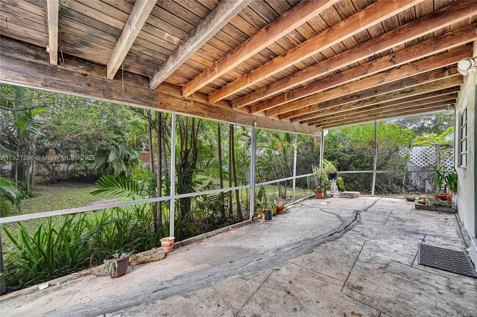 Real estate property located at 14500 5th Ct, Miami-dade, Oak Ranch Manor Corr Pl O, Miami, FL