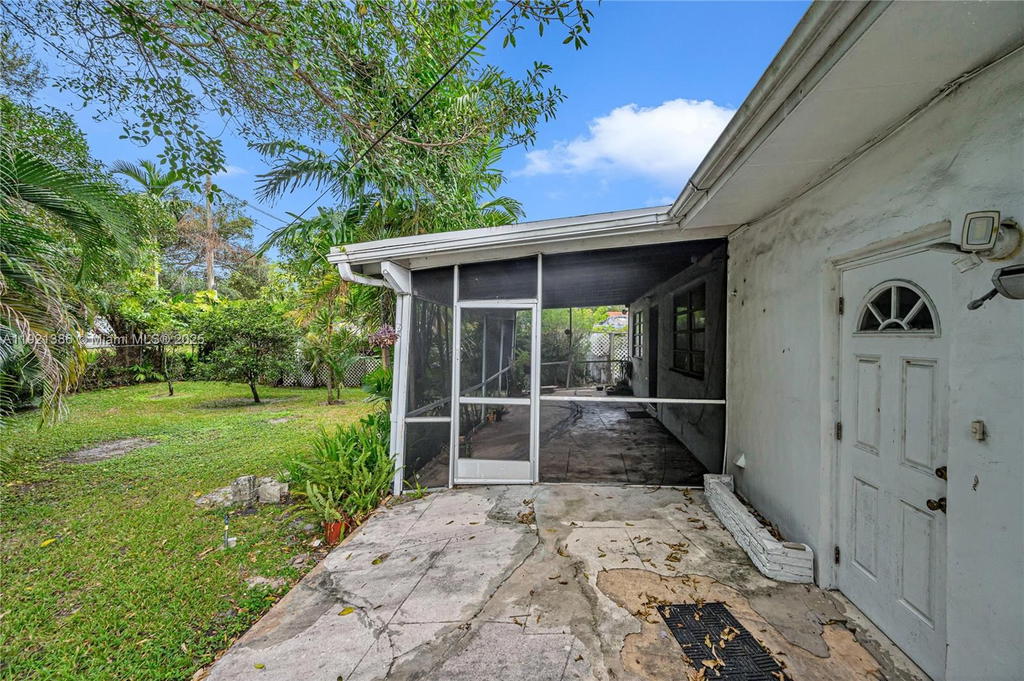 Real estate property located at 14500 5th Ct, Miami-dade, Oak Ranch Manor Corr Pl O, Miami, FL