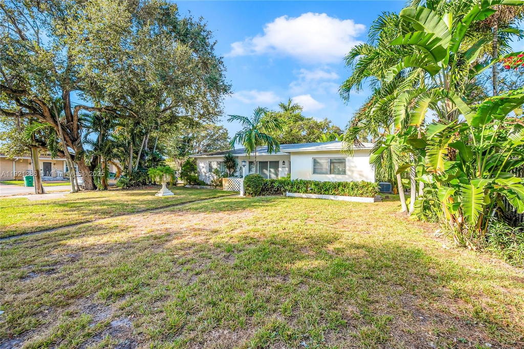 Real estate property located at 14500 5th Ct, Miami-dade, Oak Ranch Manor Corr Pl O, Miami, FL