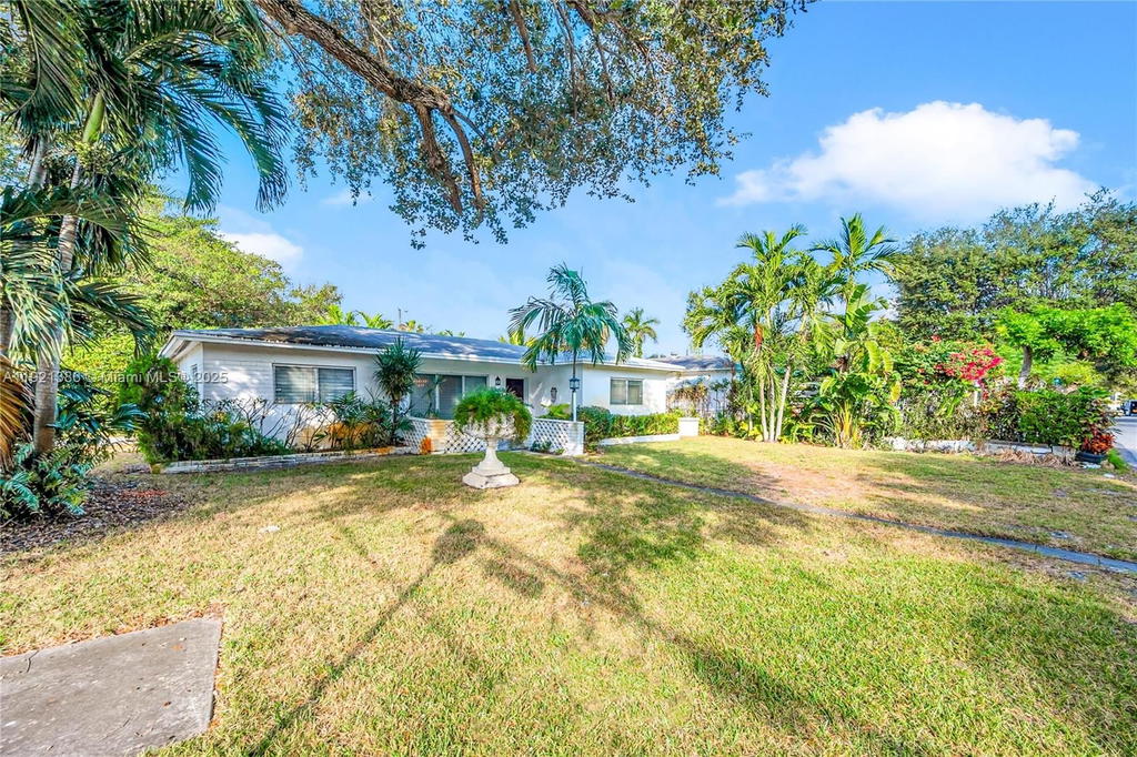 Real estate property located at 14500 5th Ct, Miami-dade, Oak Ranch Manor Corr Pl O, Miami, FL